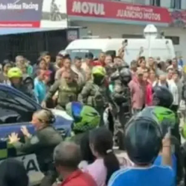 Atentado con explosivos contra patrulla de la Policía en Popayán deja heridos