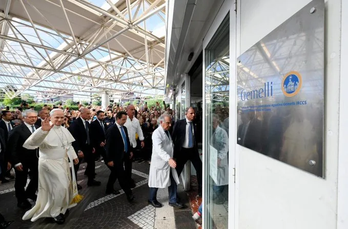 El Papa León XIV será intervenido quirúrgicamente en un hospital de Roma