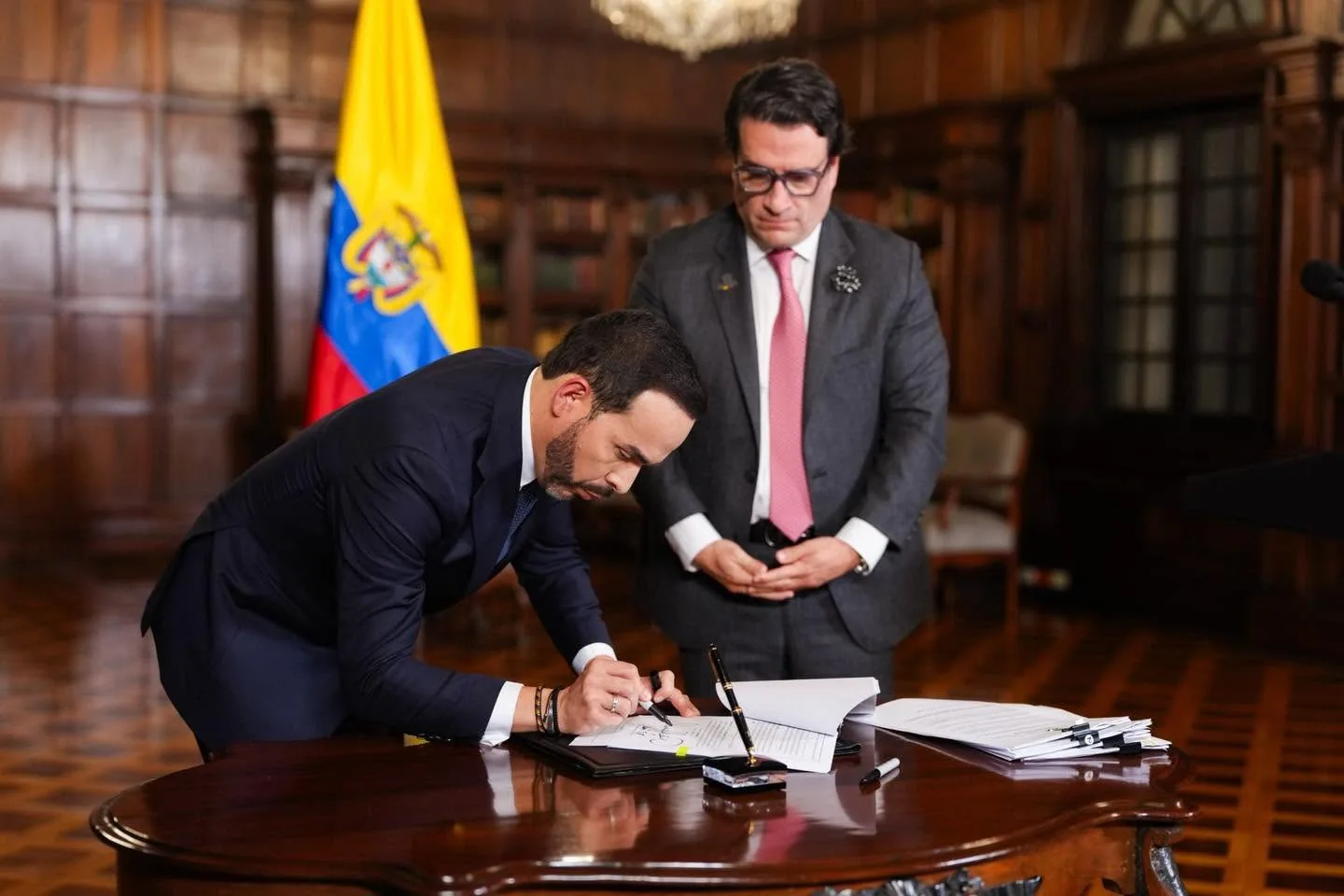 Gestión de extradiciones y emisión de pasaportes marca el balance de la Cancillería en Colombia