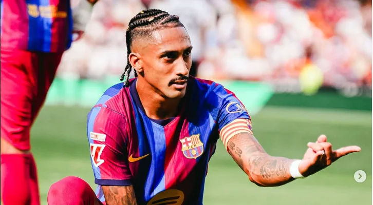 Raphinha expresa su deseo de renovar su contrato y retirarse en el FC Barcelona