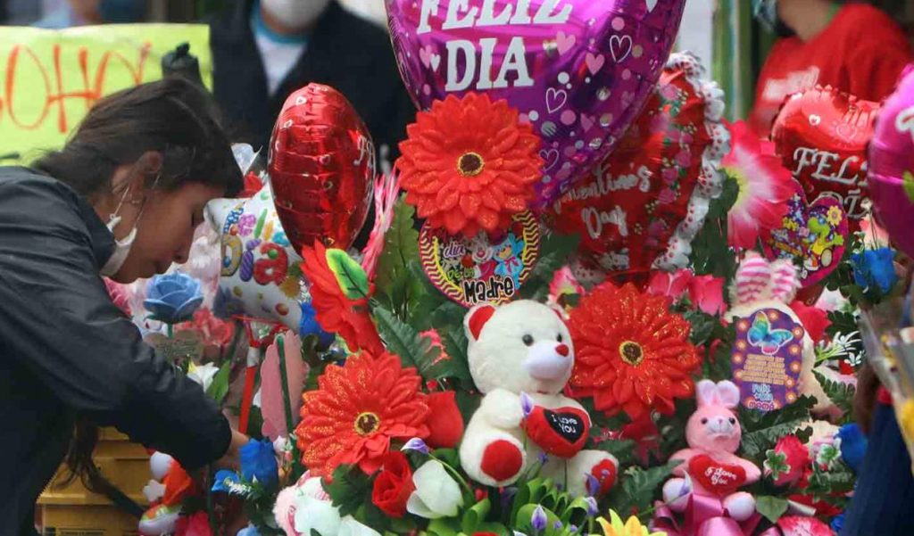 Minsalud hace llamado a posponer celebraci&oacute;n del D&iacute;a de la Madre