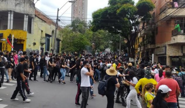 Policías en Medellín serán investigados