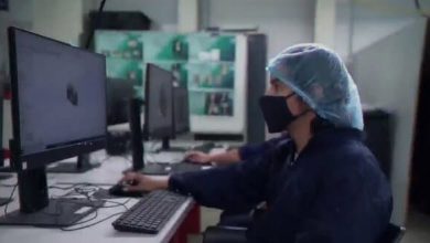 J&oacute;venes a la U