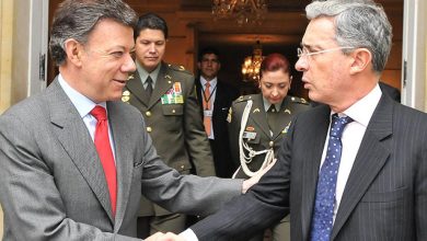 Santos y Uribe