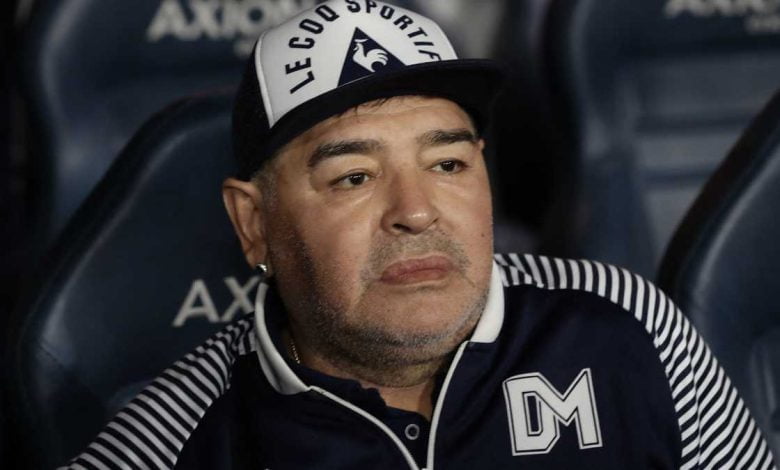 Maradona fue enterrado sin corazón