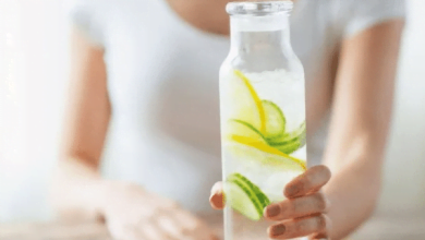 Beneficios del agua con lim&oacute;n en las ma&ntilde;anas / lim&oacute;n