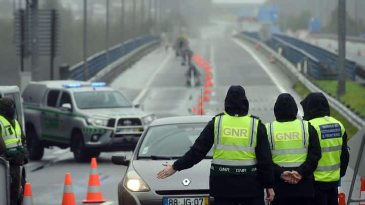 confinamiento para los no vacunados