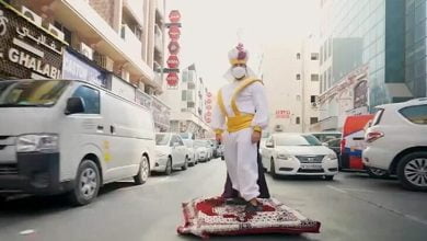 joven disfrazado de Aladd&iacute;n