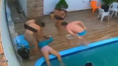ni&ntilde;a qued&oacute; atrapada en el filtro de la piscina