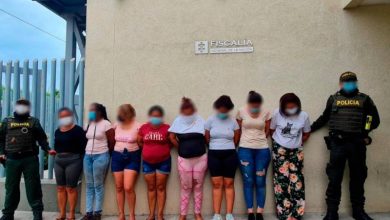 ocho mujeres se pelearon por bailar con el mismo hombre