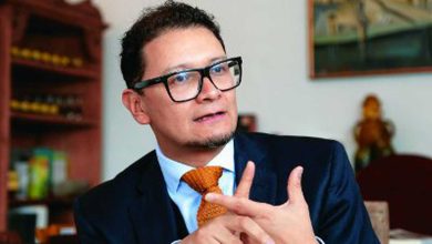 Imputan cargos al soci&oacute;logo Fabi&aacute;n Sanabria por presunto abuso sexual