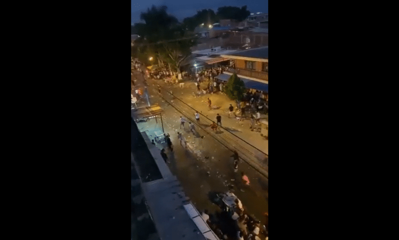 Verbena en Cali termin&oacute; en una batalla campal