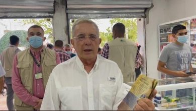 Uribe política mancuso - Álvaro Uribe
