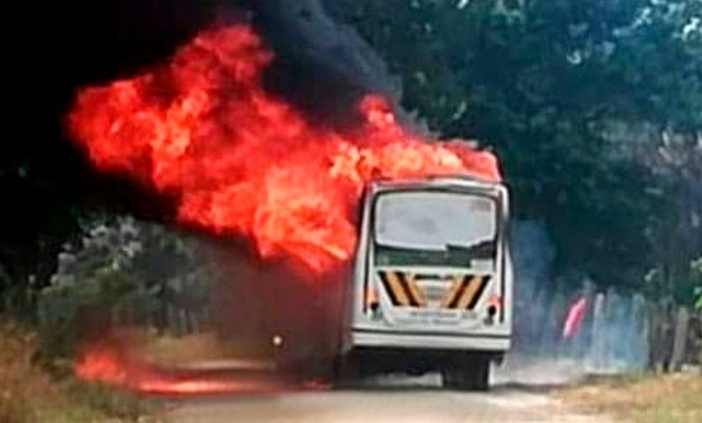 autobús incinerado en casanare