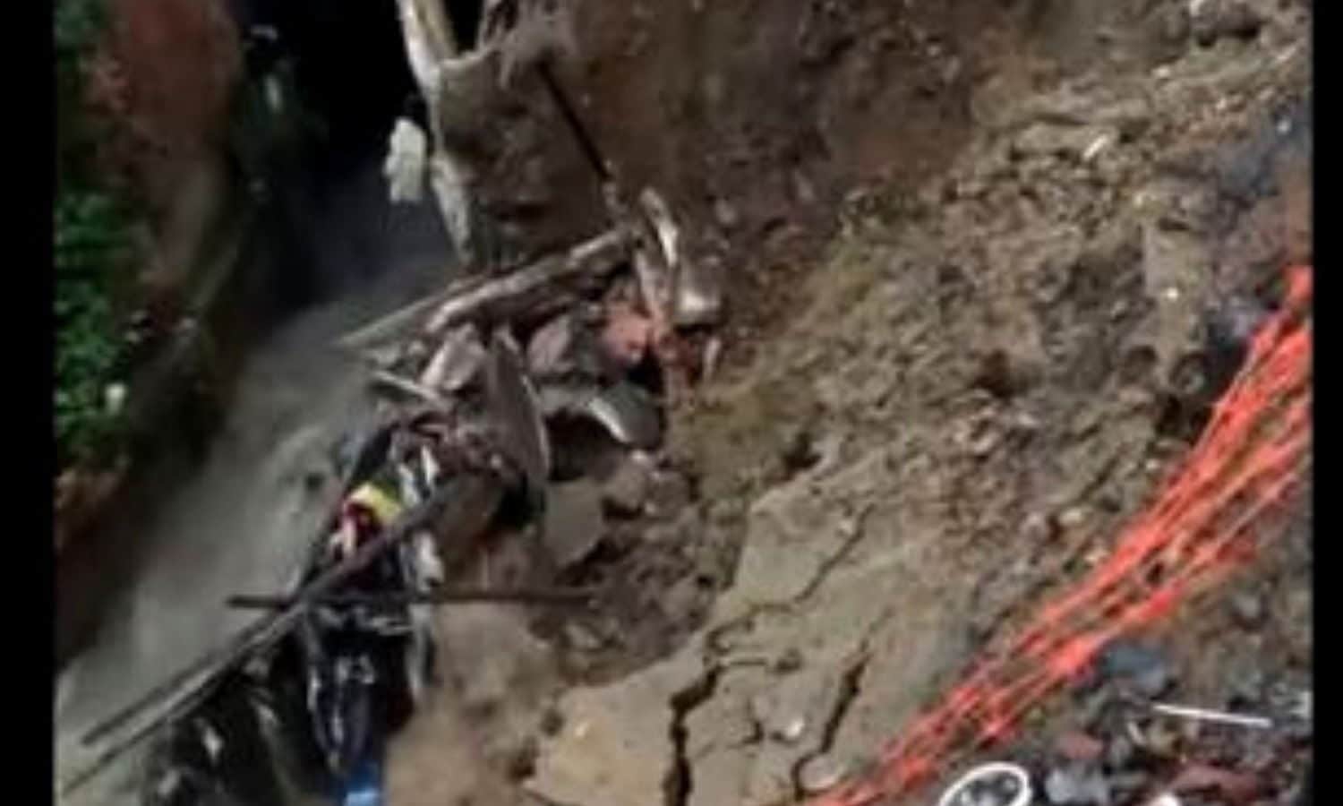 Alerta roja por deslizamiento