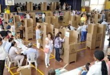 puesto de votaci&oacute;n votar acompa&ntilde;ado / elecciones