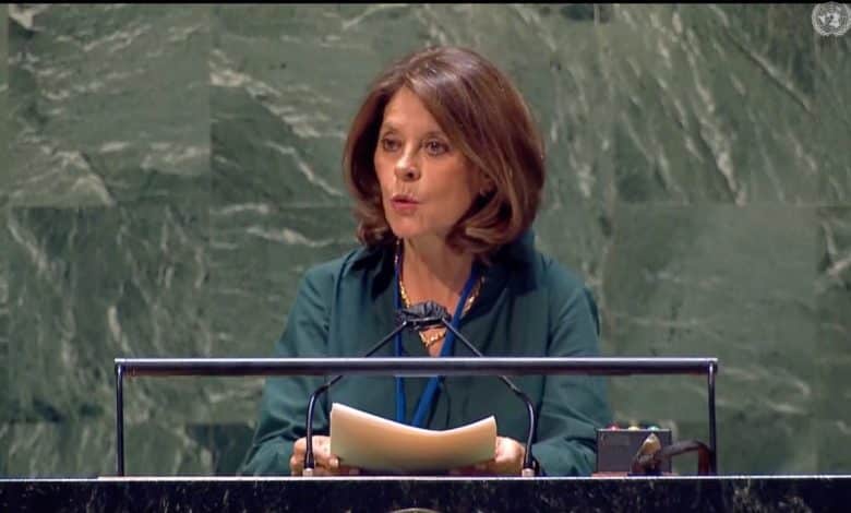 marta luc&iacute;a Ram&iacute;rez