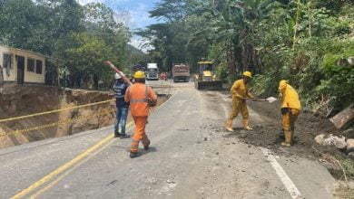 autopista Medell&iacute;n - Bogot&aacute; / Procuradur&iacute;a / deslizamientos de tierra