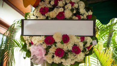 coronas de flores a trans en m&eacute;xico