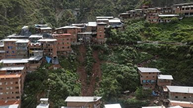 dezlizamiento de tierra en per&uacute;