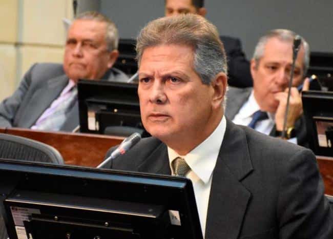 exsenador Antonio Guerra