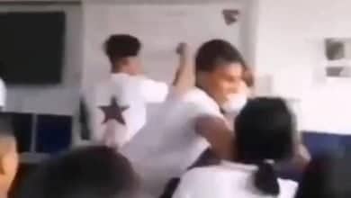 golpe a compa&ntilde;era a sal&oacute;n de clases en Cali