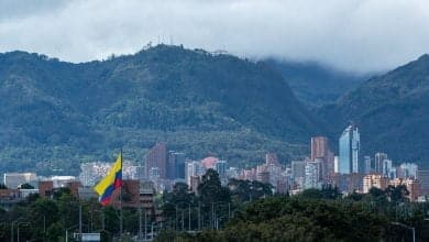 pago impuesto predial y veh&iacute;culos / cielo verde en bogot&aacute; / primera cuota del impuesto predial