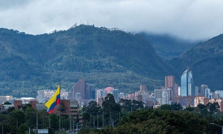 pago impuesto predial y veh&iacute;culos / cielo verde en bogot&aacute; / primera cuota del impuesto predial