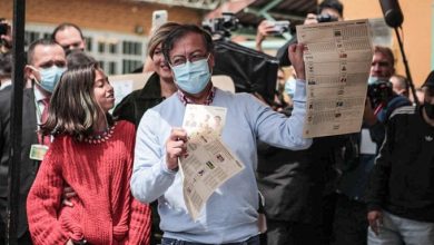 petro gana la consulta del pacto hist&oacute;rico