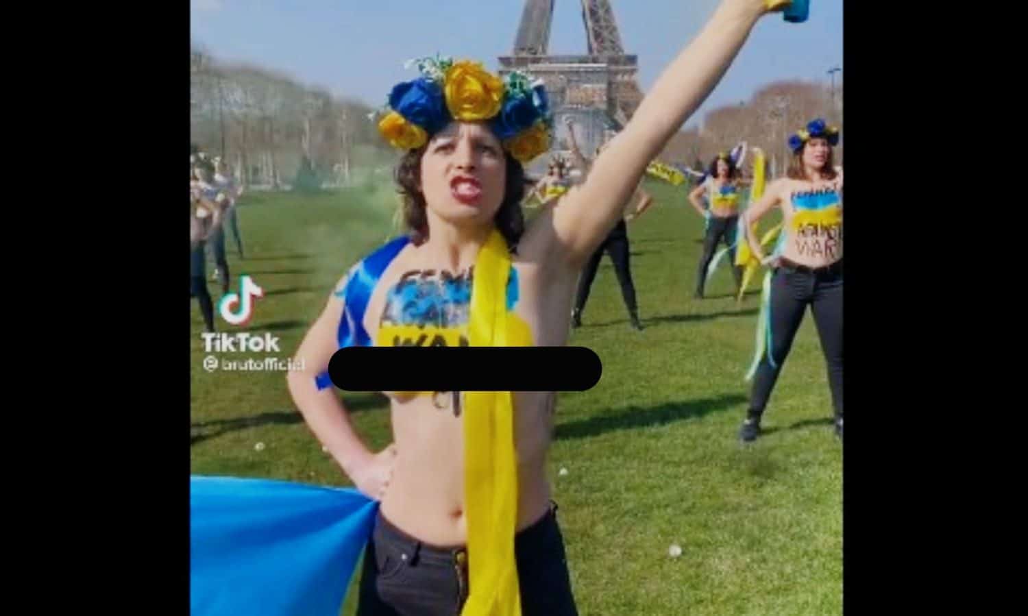 feministas protesta paris ucrania