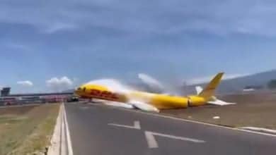 avi&oacute;n se parti&oacute; en dos durante aterrizaje