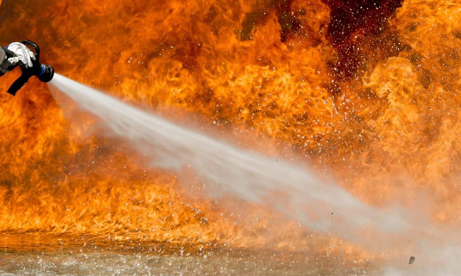 incendio en cesar un ni&ntilde;o perdi&oacute; la vida | Devastador incendio