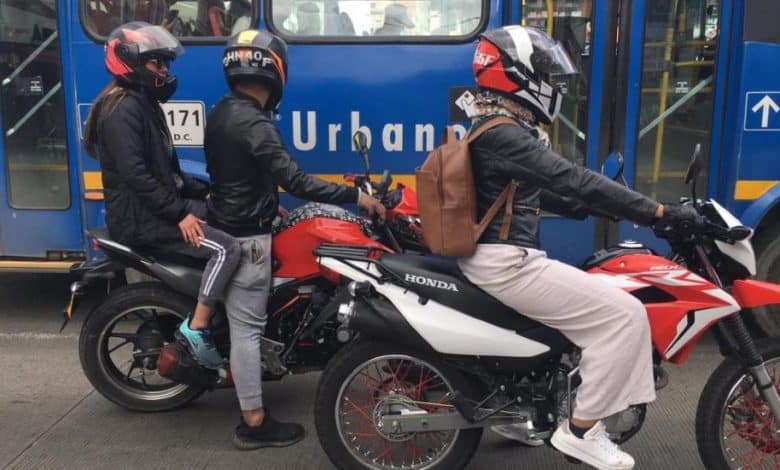 parrillero en moto en Bogot&aacute;