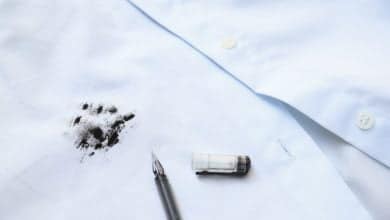 C&oacute;mo eliminar las manchas de tinta de bol&iacute;grafo de la ropa