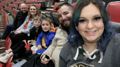 Dos parejas poliamorosas viven juntas y tuvieron hijos entre los cuatro