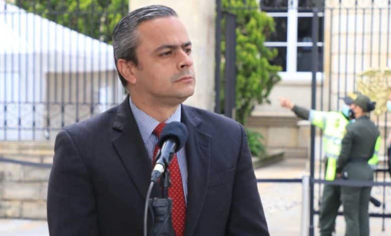 Juan Camilo Restrepo fue designado como alcalde encargado de Medell&iacute;n