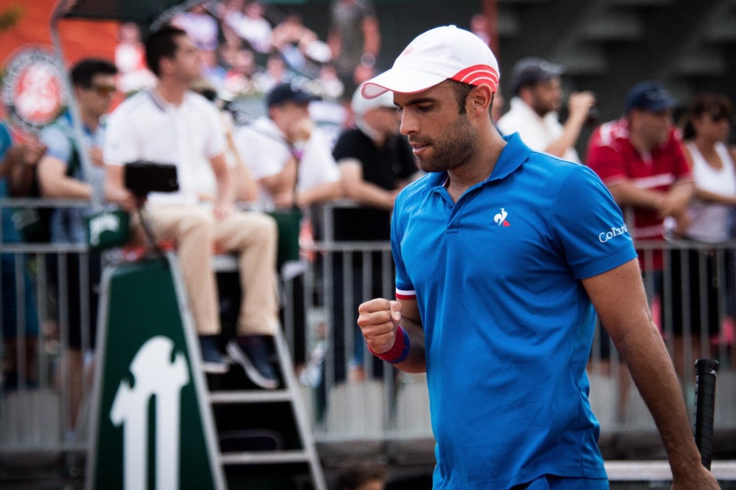 Juan Sebasti&aacute;n Cabal denuncia que la Dian le cobra una alta suma de dinero por recibir un trofeo