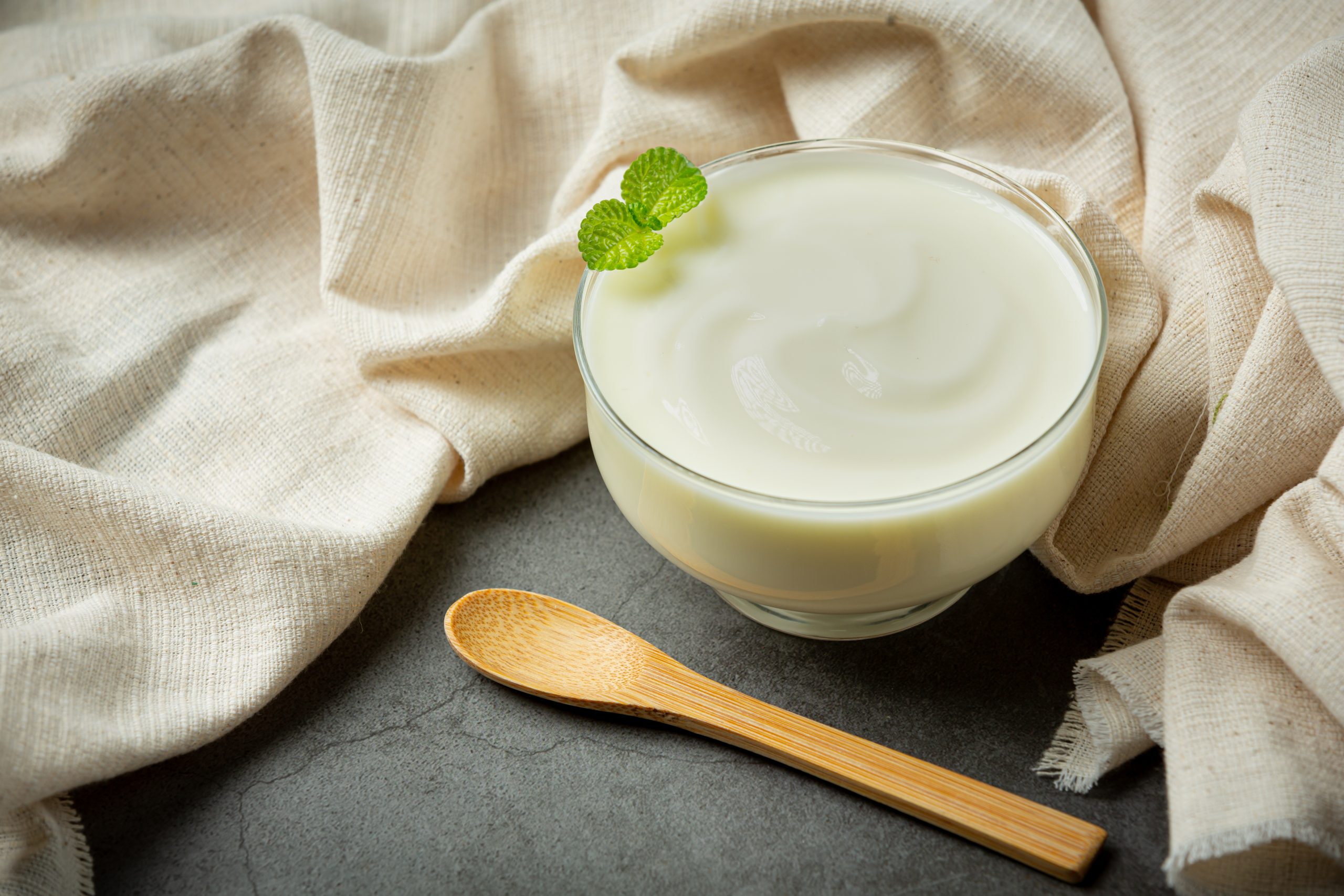 Un yogurt al día podría reducir la presión arterial | yogurt griego / alimentos procesados