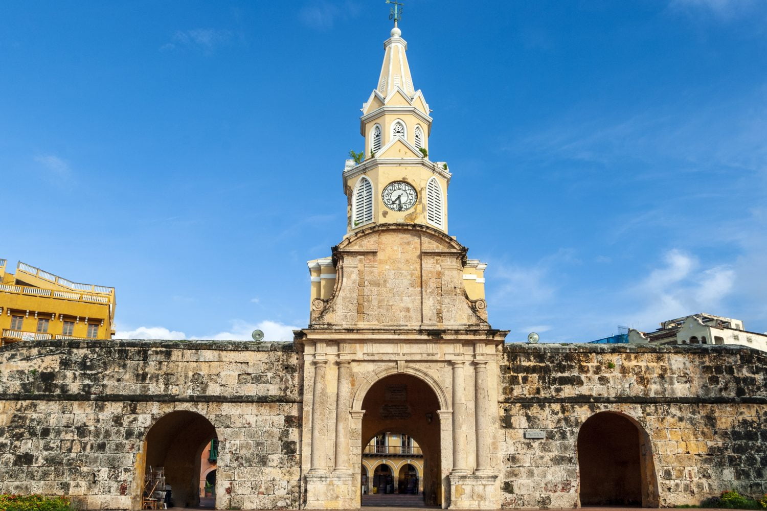 Insólito: grabaron a una pareja teniendo intimidad en la Torre del reloj de Cartagena