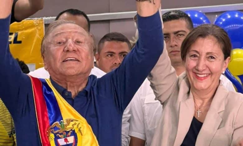 Ingrid Betancourt y Rodolfo Hern&aacute;ndez