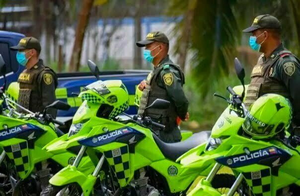 salario de los polic&iacute;as