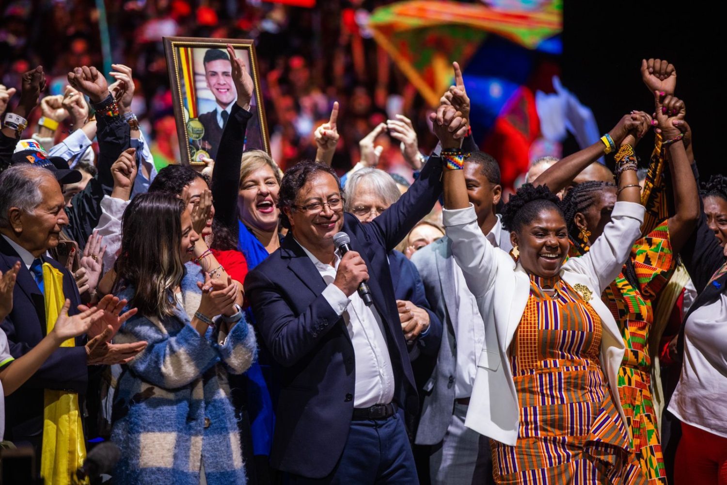 Así fue el primer discurso de Gustavo Petro tras ser elegido presidente de Colombia | posesión de Petro y Francia