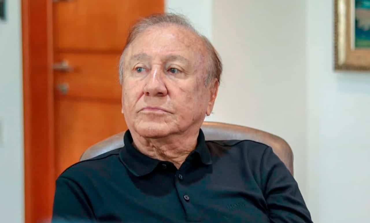 Rodolfo Hern&aacute;ndez propone jornada laboral de 10 horas con media hora de almuerzo para funcionarios