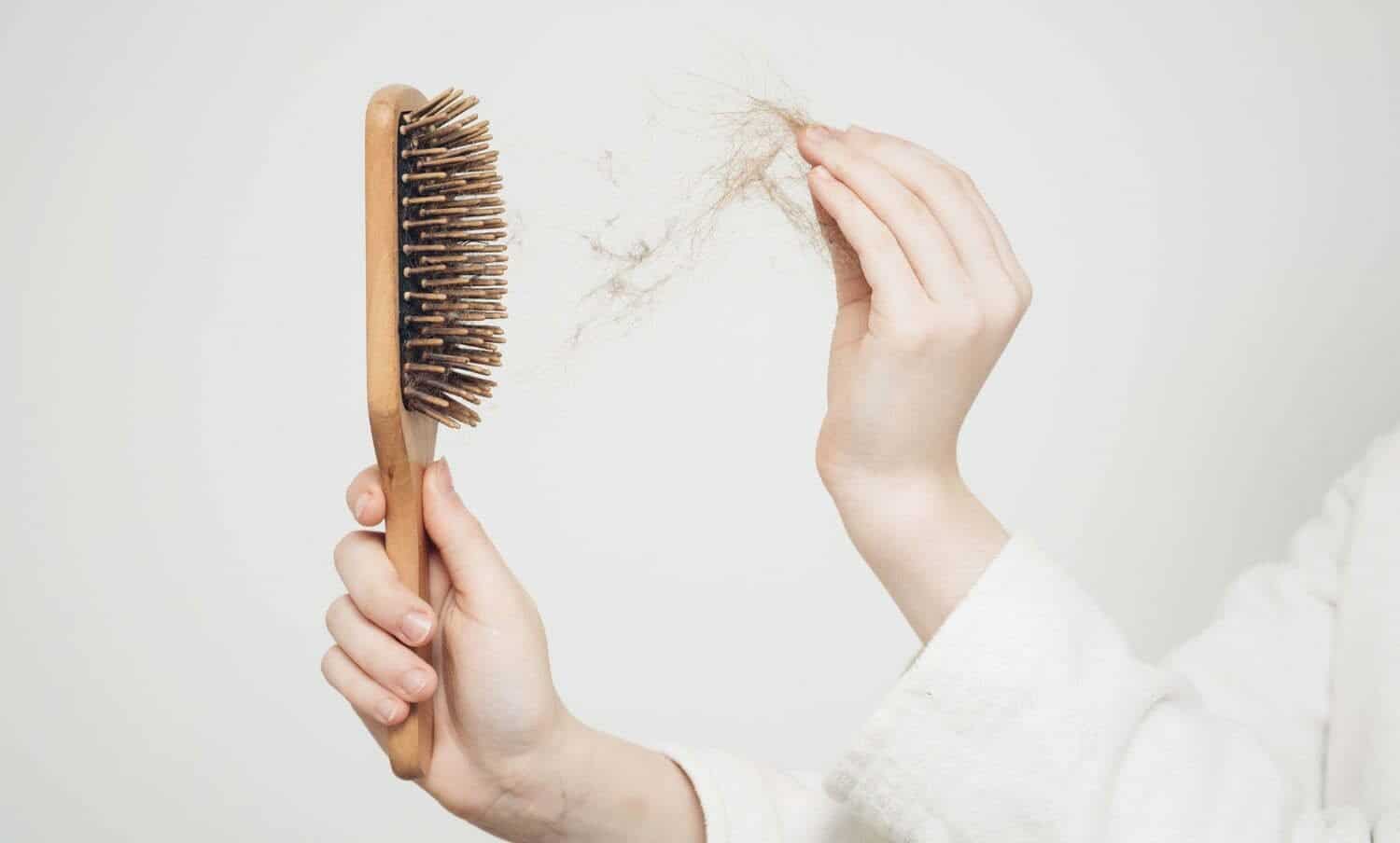 ca&iacute;da del cabello y las u&ntilde;as quebradizas / ca&iacute;da del cabello