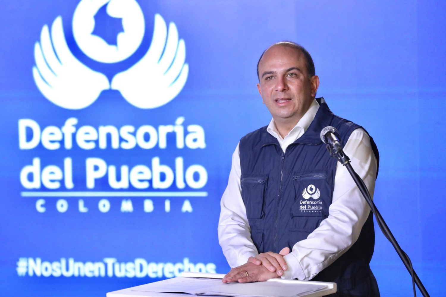 elecciones / cese al fuego / barbosa y petro