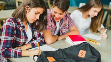 j&oacute;venes a la U / j&oacute;venes a la u