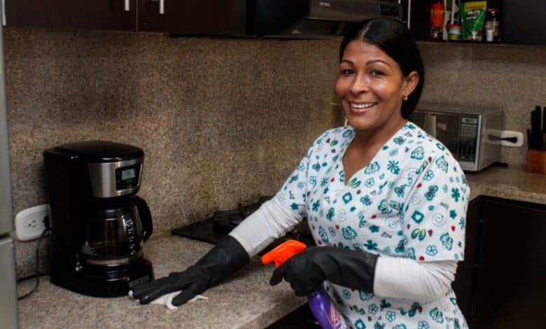 prima de servicios a trabajadores dom&eacute;sticos / trabajadores del servicio dom&eacute;stico