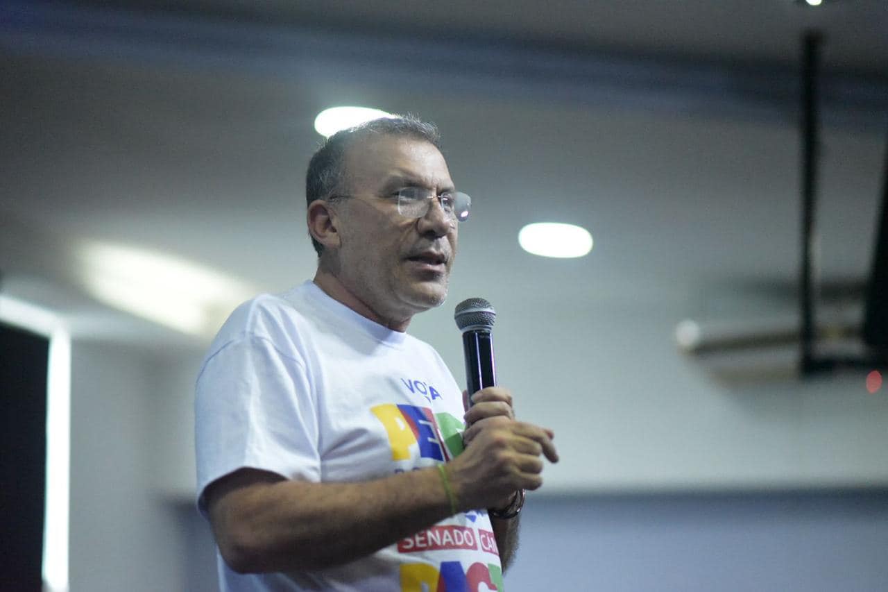 Roy barreas a la presidencia del senado