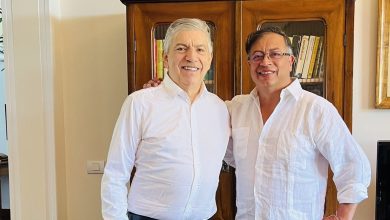 Partido Liberal confirm&oacute; que C&eacute;sar Gaviria y Gustavo Petro se reunieron en Italia