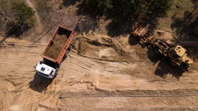Una persona sin vida y varias atrapadas deja derrumbe en cantera de Cementos Argos